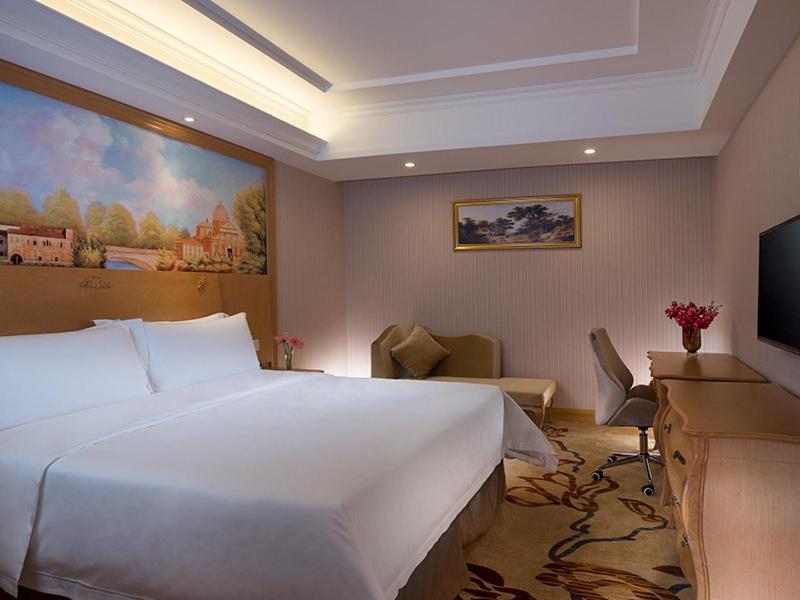 Vienna Hotel Shenzhen Nanshan Yilida Exterior photo
